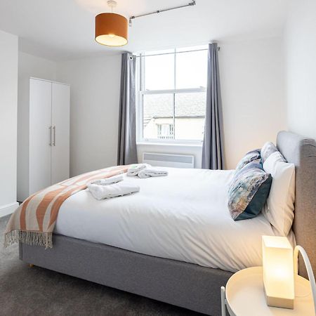 Beautiful 1 Bed 20Mins To Central Manchester ボルトン エクステリア 写真