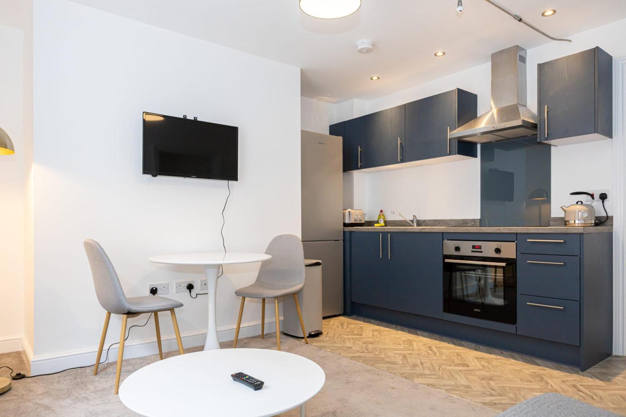 Beautiful 1 Bed 20Mins To Central Manchester ボルトン エクステリア 写真